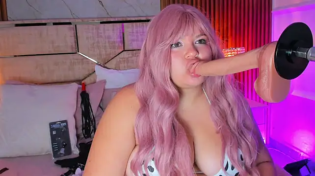 Giialoven Live XXX chat