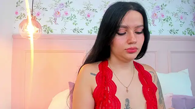 emma_rose29 Adlı Modelin Canlı XXX Sohbeti