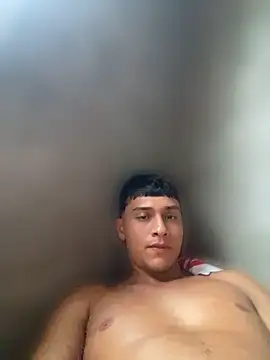 Show modela Noah_Thorner na web-kameri