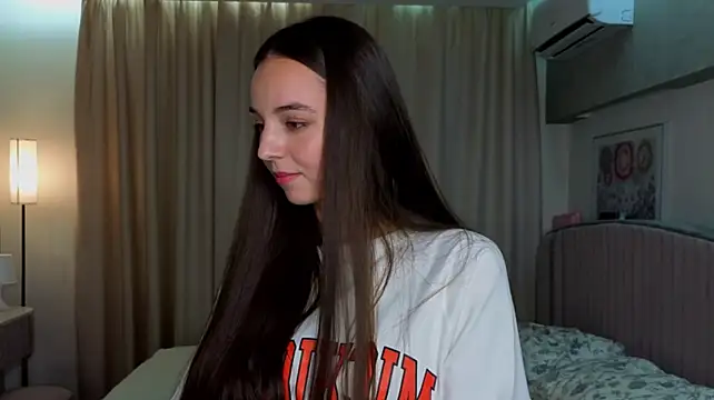 MaraMillis Webcam show