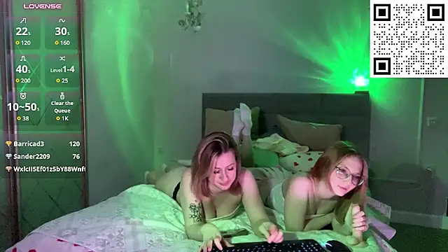 Show modela JavelinVenus na web-kameri