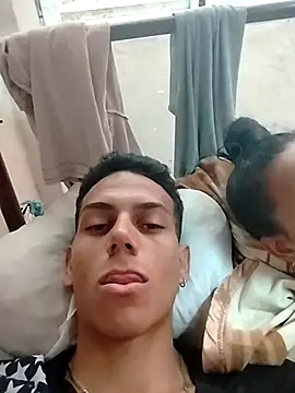 LaRous Webcam show