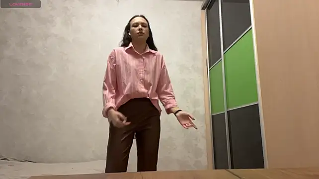 LynneWordsworth Show in webcam