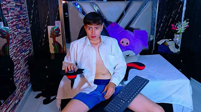Show modela Brian_Montes na web-kameri