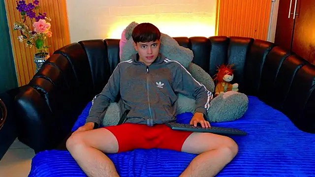 Brian_Montes' Webcam Show