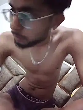 Horny_young21 ওয়েবক্যাম শো