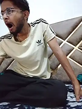 Horny_young21 网络视讯表演
