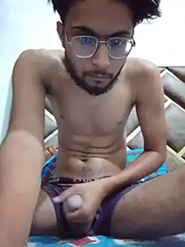 הופעת וובקאם של Horny_young21