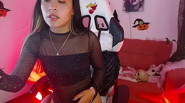 Nessa_sex Adlı Modelin Web Kamerası Şovu