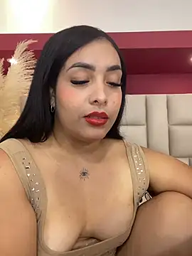 Sheeryyll's Live XXX Chat