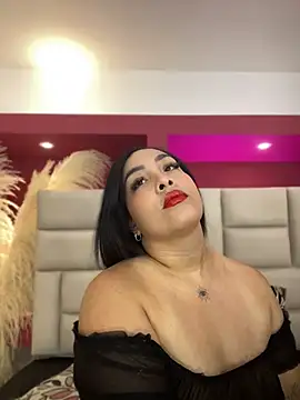 Sheeryyll's Live XXX Chat