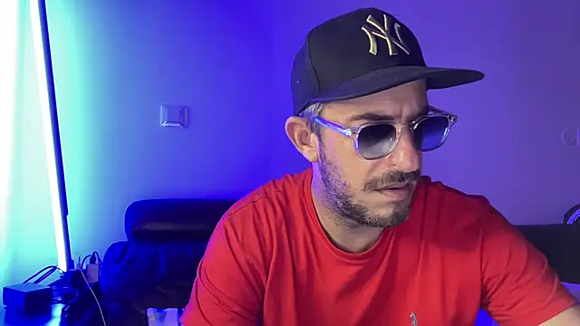 TheOne974n Webbikameraesitys