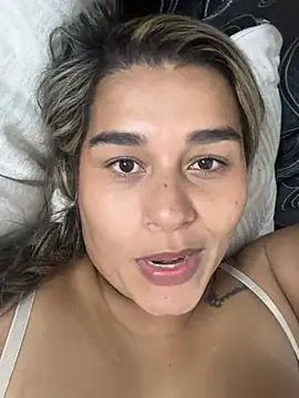 הופעת וובקאם של busty_ass_girl
