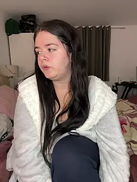 chaotic_private's Webcam Show