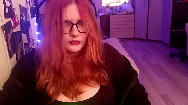 CutieRoar's Live XXX Chat