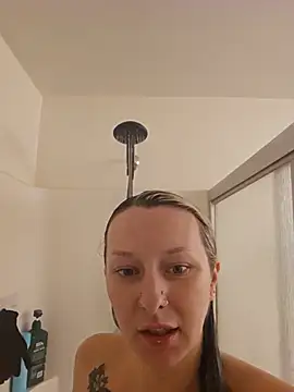 NovaThorn webkamerás műsora