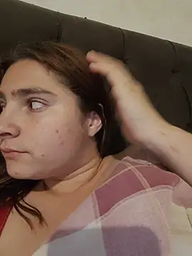 Show modela nathysz na web-kameri