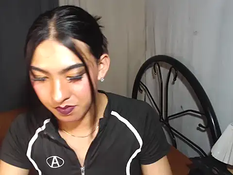 pretty_lei's Webcam Show
