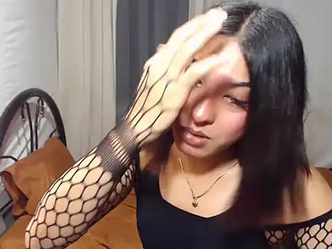 הופעת וובקאם של pretty_lei