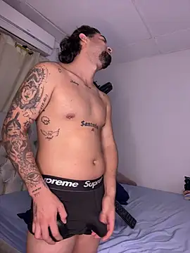 Noah_mill Webcam show
