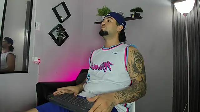 Noah_mill – webcam-show
