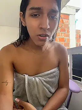 namy_moon1n Webbikameraesitys