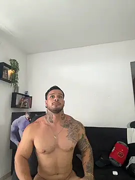 MarckMathews Show in webcam