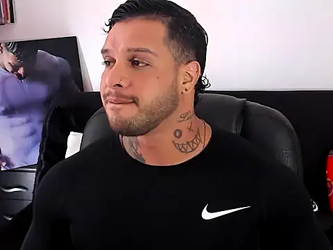 MarckMathews Show in webcam