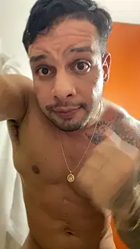 MarckMathews Show in webcam