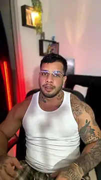 MarckMathews Show in webcam