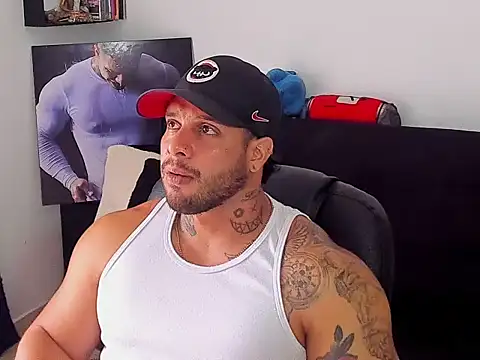 Show modela MarckMathews na web-kameri