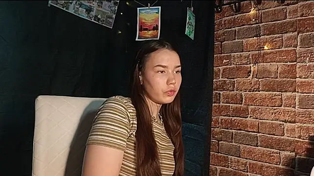 XXX chat uživo modela NakishaEnz