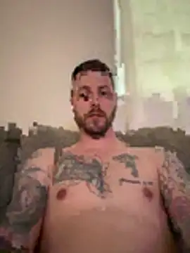Show de inked_daddy88 na webcam
