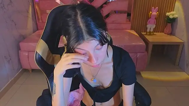 הופעת וובקאם של emma___s
