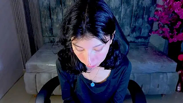 Show modela emma___s na web-kameri