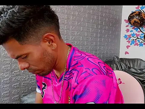عرض كام adamhot1992