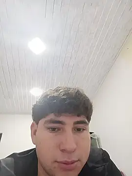 MenOnlyHot webkamerás műsora