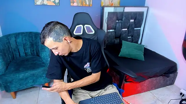 xteven_master19: вебкам-шоу
