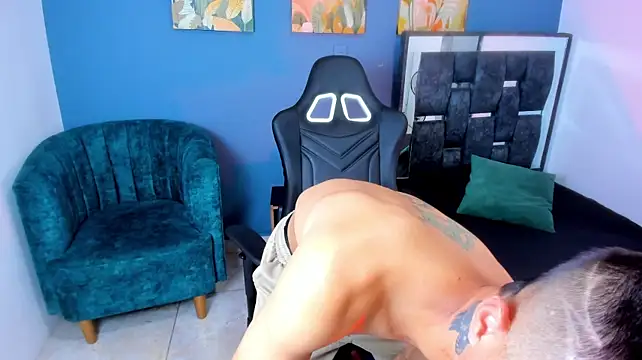 xteven_master19's Webcam Show