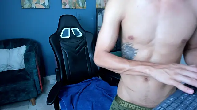 xteven_master19 Webcam-Show