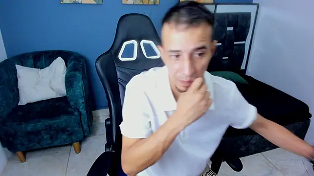 xteven_master19: вебкам-шоу