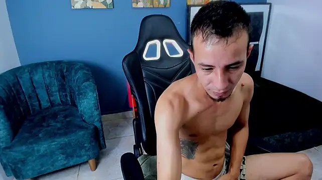 xteven_master19 Webcam Show