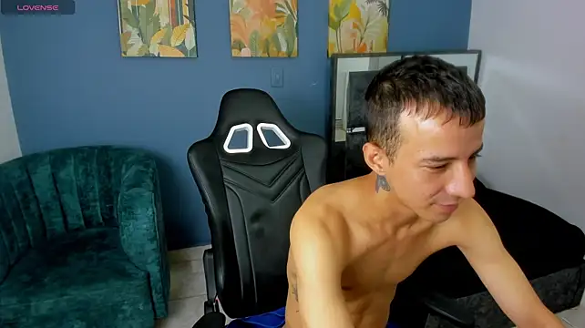 xteven_master19 webcam show