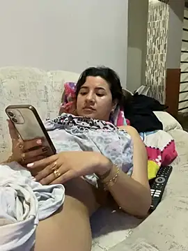 Chat +18 de roxi-fox ao vivo