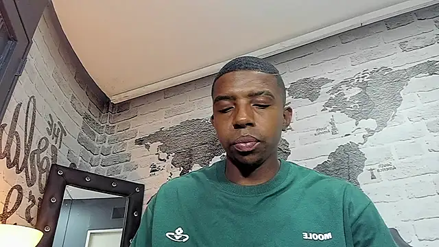 BraytonGordon69 Show in webcam