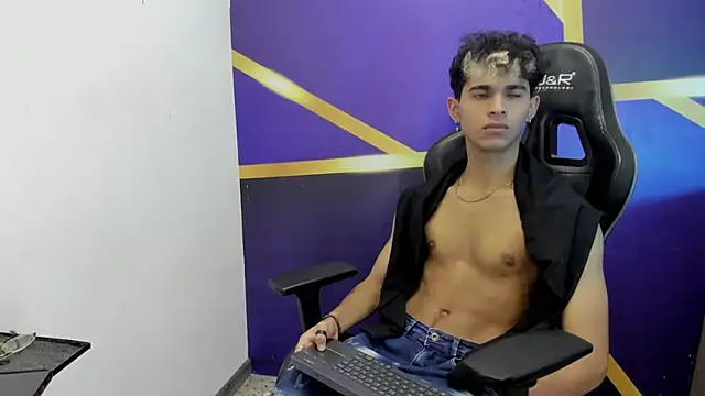Show modela Silco_sex na web-kameri