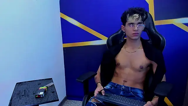 Show modela Silco_sex na web-kameri
