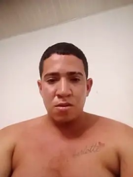 LucianoMaster Show in webcam
