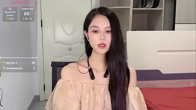 yiyi-uu Live XXX-Chat