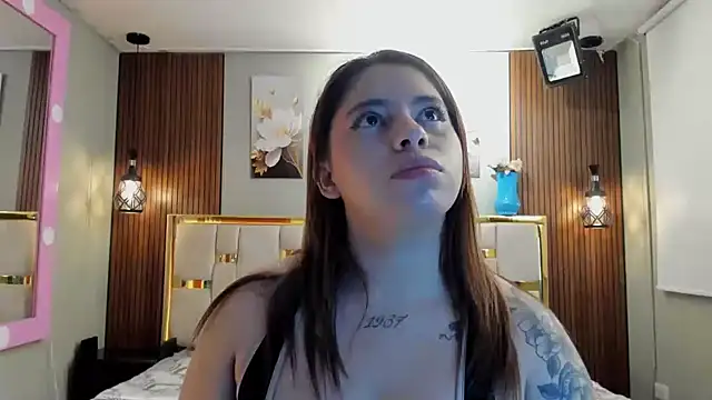 Chat XXX ao vivo de Adara_conor